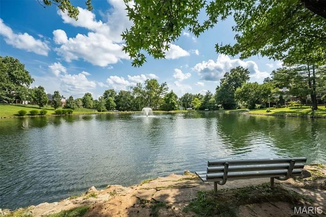 7 Nicolet Drive, Manchester, MO 63011