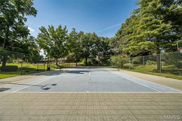 7 Nicolet Drive, Manchester, MO 63011