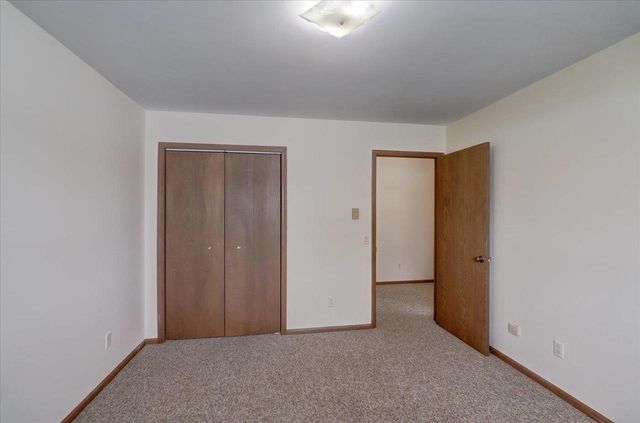 604 School Street, Marshall, WI 53559