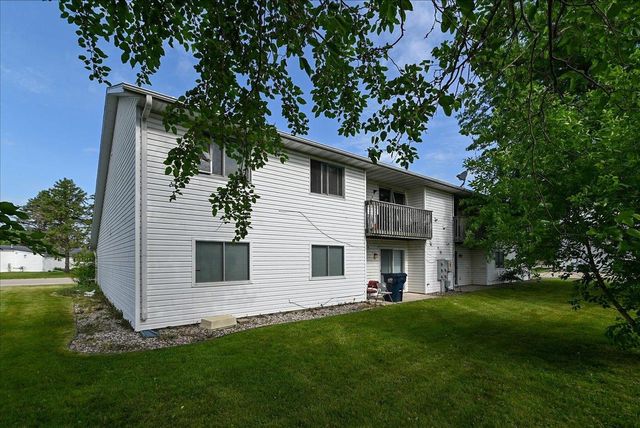 604 School Street, Marshall, WI 53559