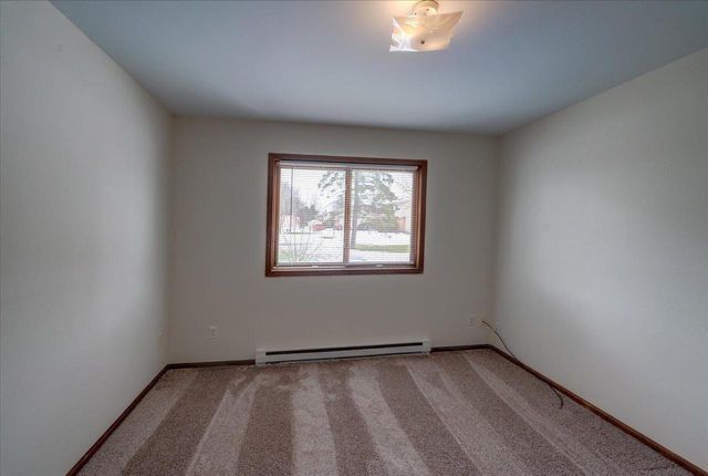 604 School Street, Marshall, WI 53559