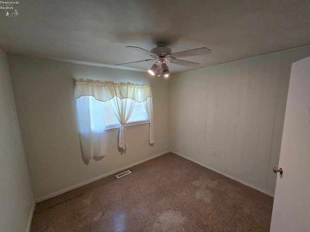 N 2802 Bayview Lane, Sandusky, OH 44870