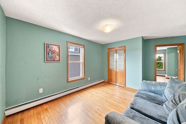 13 Knowlton St, Somerville, MA 02145