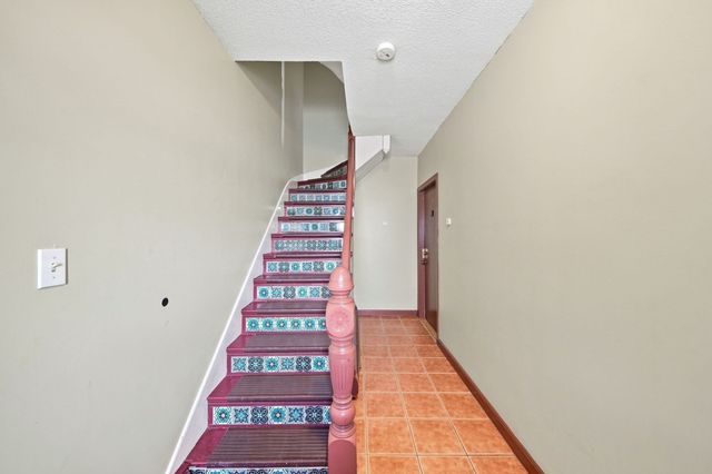13 Knowlton St, Somerville, MA 02145