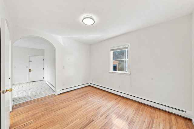 13 Knowlton St, Somerville, MA 02145