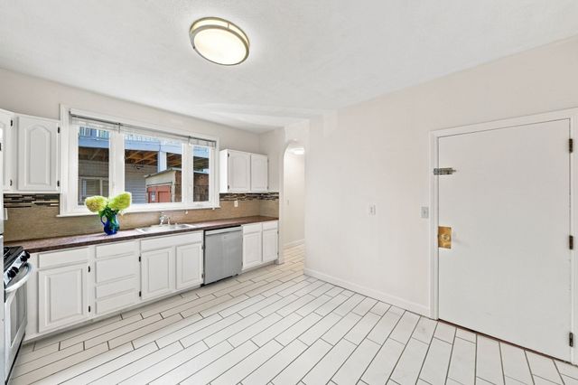 13 Knowlton St, Somerville, MA 02145