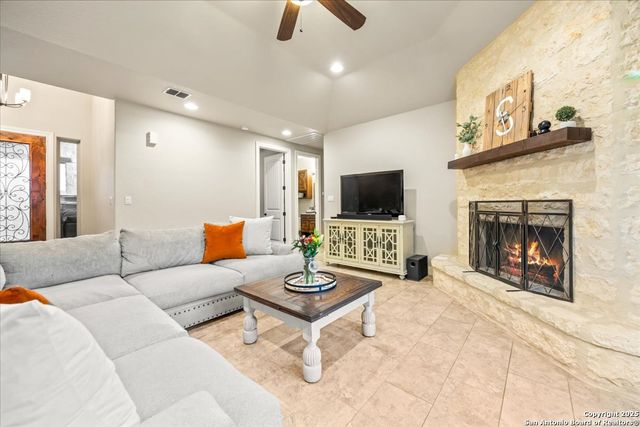 31720 Retama, Bulverde, TX 78163