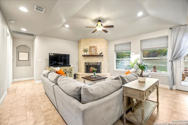 31720 Retama, Bulverde, TX 78163