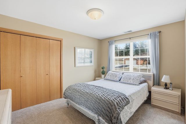 2952 Freedom Circle, Crown Point, IN 46307