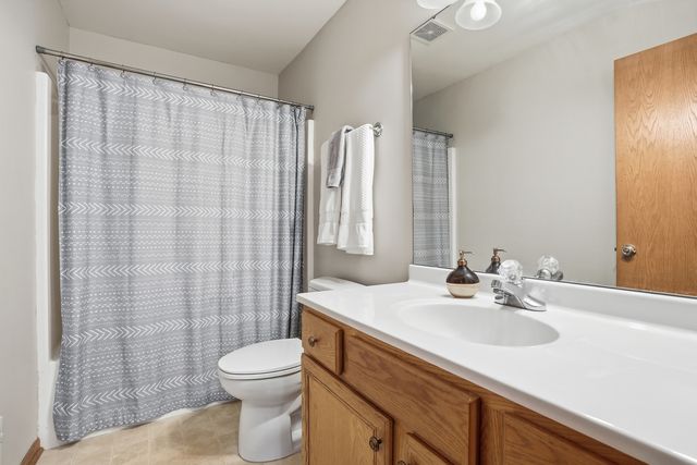 2952 Freedom Circle, Crown Point, IN 46307