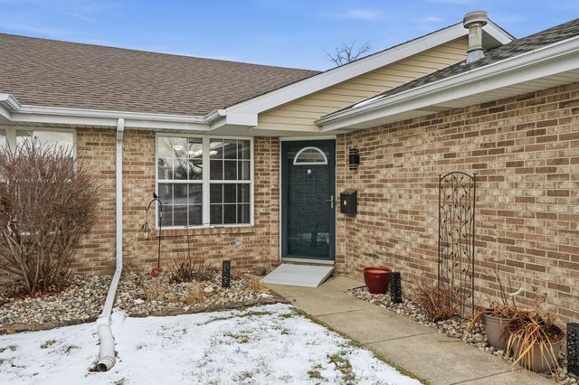 2952 Freedom Circle, Crown Point, IN 46307