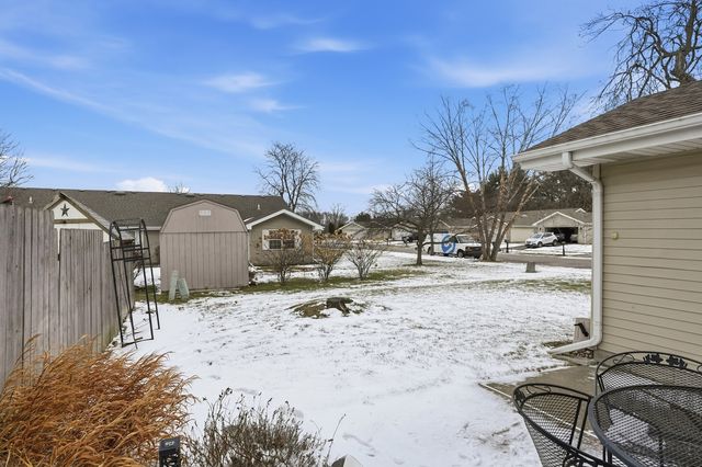 2952 Freedom Circle, Crown Point, IN 46307