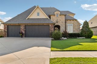 12923 S 2nd Place, Jenks, OK 74037