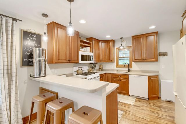 527 W Division Street, River Falls, WI 54022