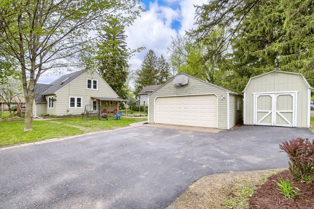 527 W Division Street, River Falls, WI 54022
