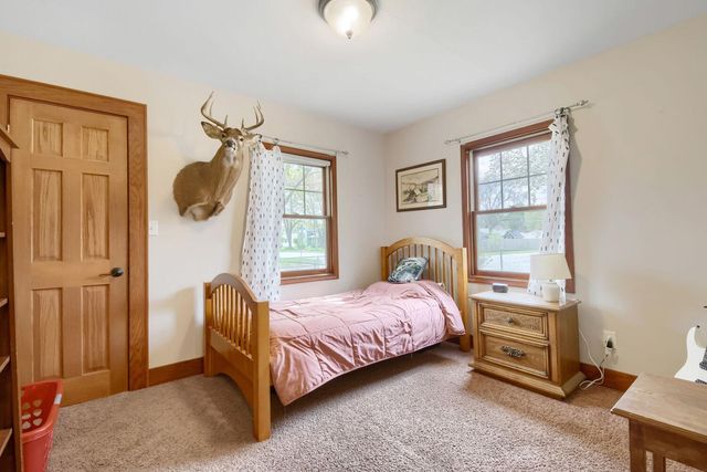 527 W Division Street, River Falls, WI 54022