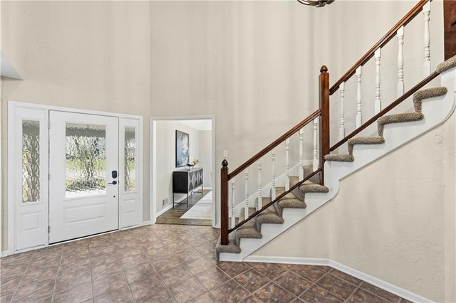 12854 Pembroke Circle, Leawood, KS 66209