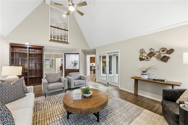 12854 Pembroke Circle, Leawood, KS 66209