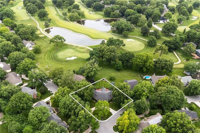 12854 Pembroke Circle, Leawood, KS 66209