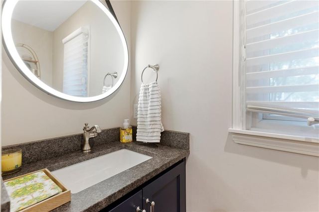 12854 Pembroke Circle, Leawood, KS 66209