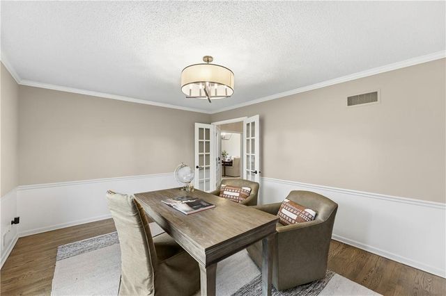 12854 Pembroke Circle, Leawood, KS 66209