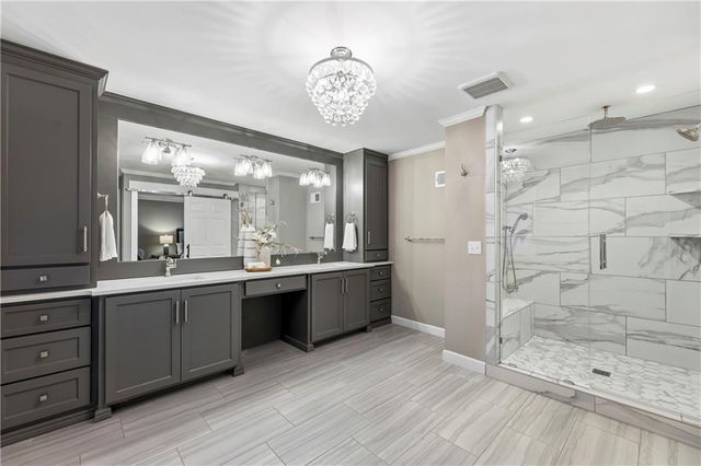 12854 Pembroke Circle, Leawood, KS 66209