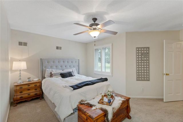 12854 Pembroke Circle, Leawood, KS 66209