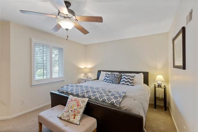 12854 Pembroke Circle, Leawood, KS 66209