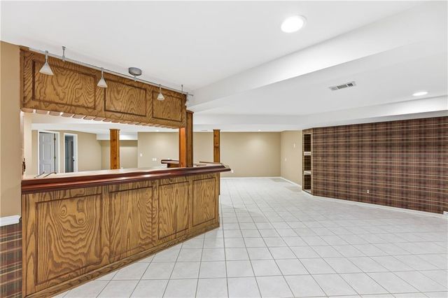 12854 Pembroke Circle, Leawood, KS 66209