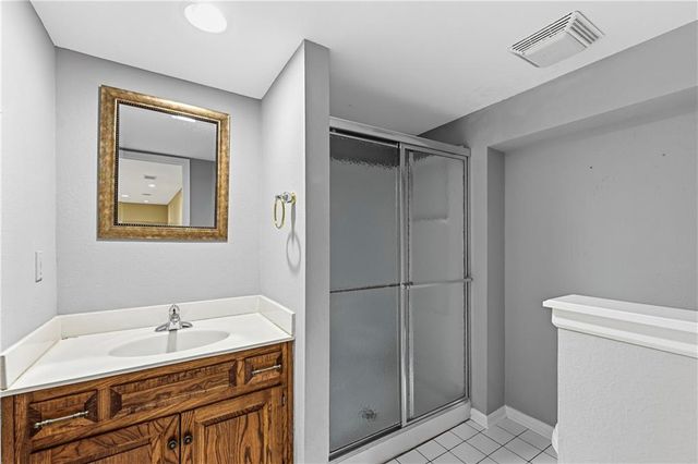 12854 Pembroke Circle, Leawood, KS 66209