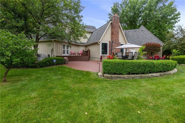 12854 Pembroke Circle, Leawood, KS 66209