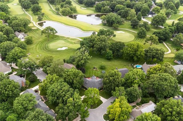 12854 Pembroke Circle, Leawood, KS 66209