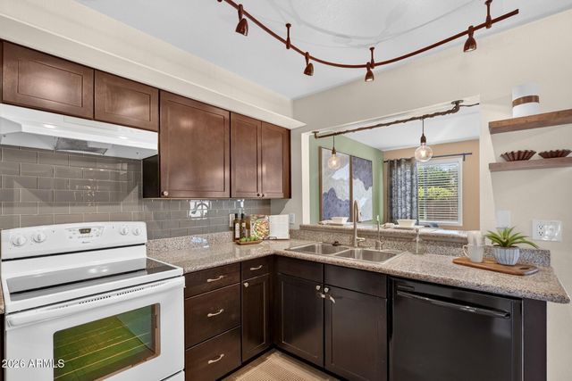 411 W GREENTREE Drive, Chandler, AZ 85225