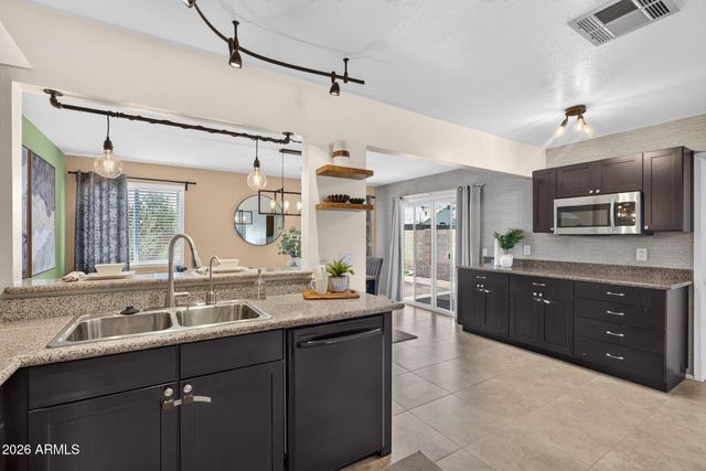 411 W GREENTREE Drive, Chandler, AZ 85225