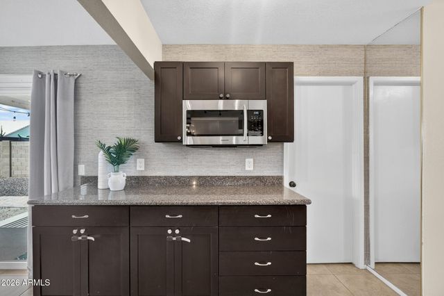 411 W GREENTREE Drive, Chandler, AZ 85225