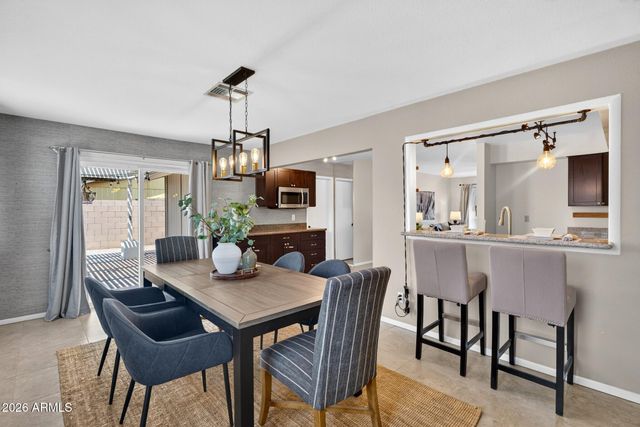 411 W GREENTREE Drive, Chandler, AZ 85225