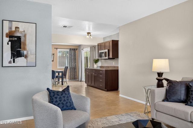 411 W GREENTREE Drive, Chandler, AZ 85225