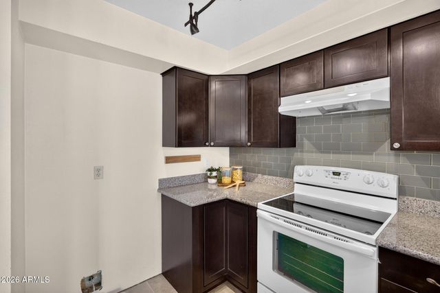 411 W GREENTREE Drive, Chandler, AZ 85225