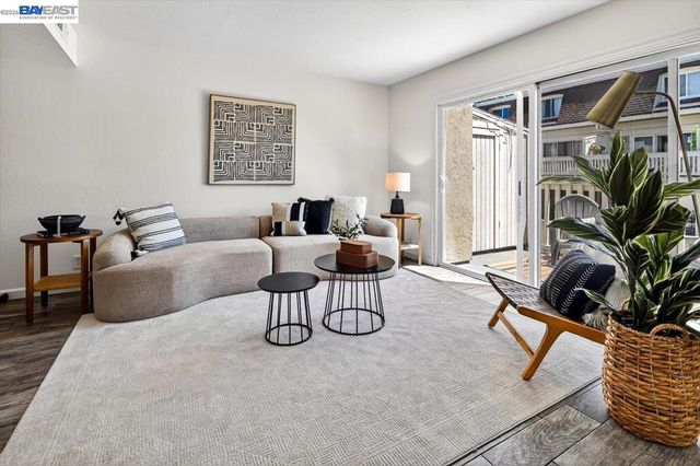 3399 Norton Way 8, Pleasanton, CA 94566