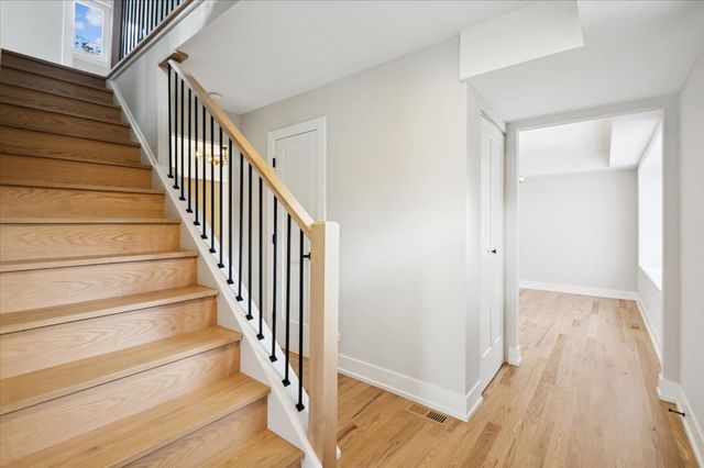 303 Cedarbrook Road, Naperville, IL 60565