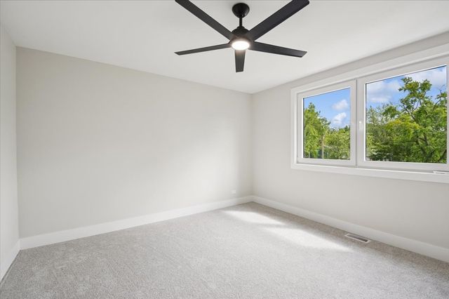 303 Cedarbrook Road, Naperville, IL 60565