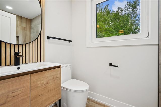 303 Cedarbrook Road, Naperville, IL 60565