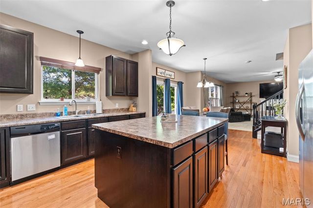 35 W Hampton Ridge Court, Wentzville, MO 63385
