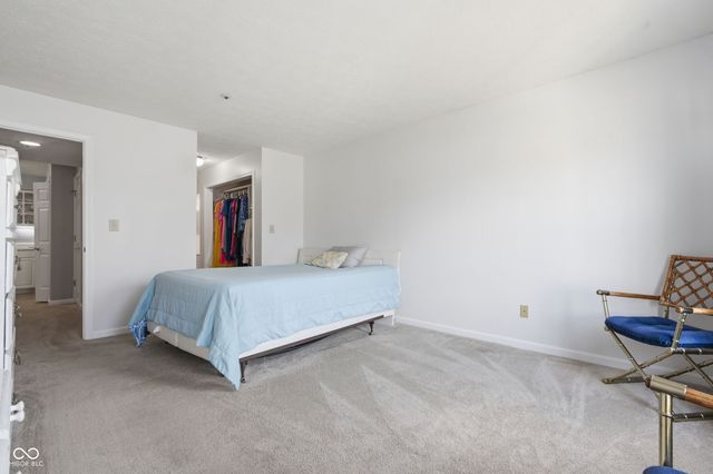 7601 Newport Bay Drive 308, Indianapolis, IN 46240
