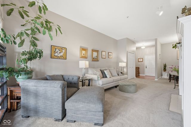 7601 Newport Bay Drive 308, Indianapolis, IN 46240