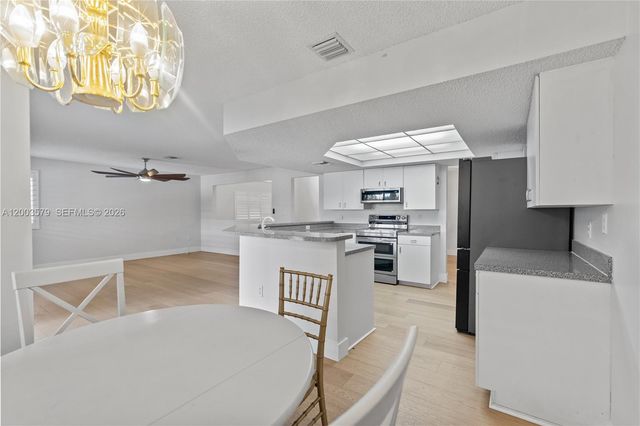 237 NW 100th Ave ., Plantation, FL 33324