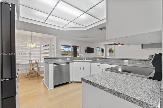 237 NW 100th Ave ., Plantation, FL 33324