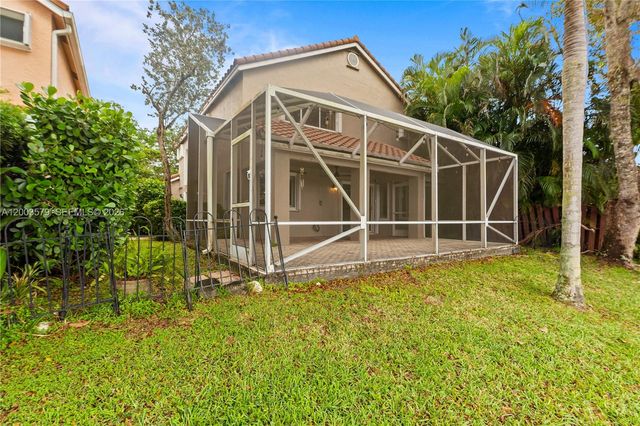 237 NW 100th Ave ., Plantation, FL 33324