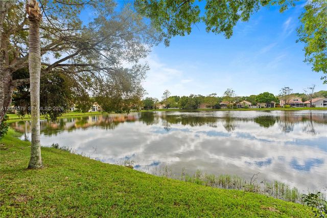 237 NW 100th Ave ., Plantation, FL 33324