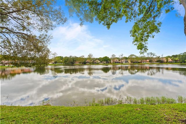 237 NW 100th Ave ., Plantation, FL 33324